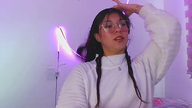 LissyM online show from April 13, 2026, 10:04 pm