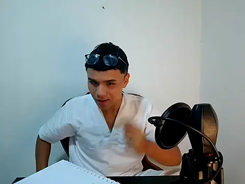 Snapshot of BurningSilk chatting on October 25, 2025, 3:36 am BurningSilk online show from October 25, 2025, 3:36 am