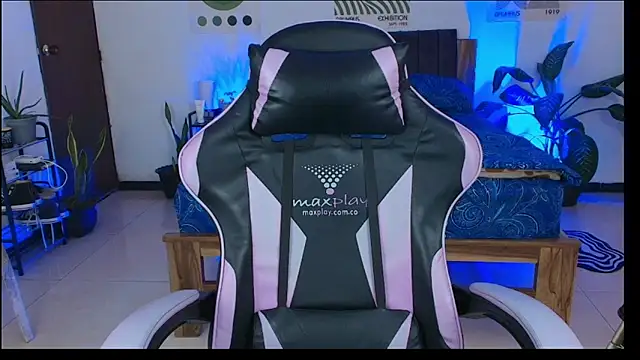 Habel  moretti online show from February 11, 2026, 5:51 pm