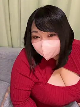 Snapshot of airi_0012 chatting on October 24, 2025, 11:28 am airi 0012 online show from October 24, 2025, 11:28 am