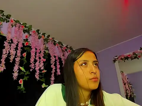 Snapshot of Gabyy_Cooper_ chatting on June 11, 2026, 2:22 am Gabyy Cooper online show from June 11, 2026, 2:22 am