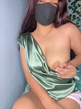 Snapshot of Cute_Marina chatting on April 23, 2026, 7:52 am Cute Marina online show from April 23, 2026, 7:52 am