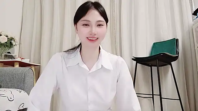 yuyan3929 online show from April 2, 2026, 1:47 am