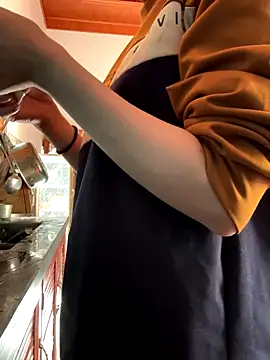 Emily-y online show from December 5, 2025, 3:37 am