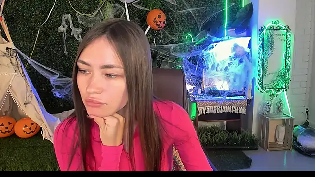 lollyrais online show from October 25, 2025, 1:07 pm