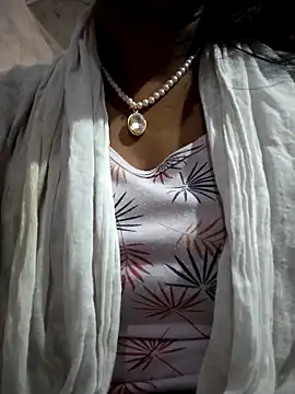 Snapshot of Ezabelljohn chatting on March 5, 2026, 1:18 pm Ezabelljohn online show from March 5, 2026, 1:18 pm