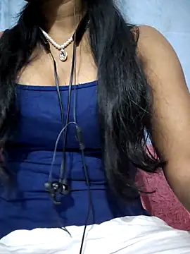 Snapshot of Ezabelljohn chatting on April 2, 2026, 6:27 pm Ezabelljohn online show from April 2, 2026, 6:27 pm