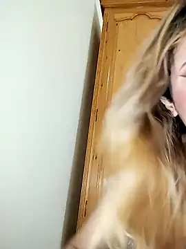 Snapshot of indilasixeey chatting on October 26, 2025, 1:00 am indilasixeey online show from October 26, 2025, 1:00 am