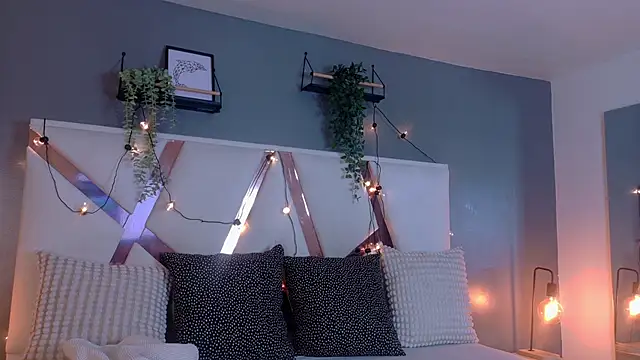 SeleneGibson   online show from February 2, 2026, 7:34 pm