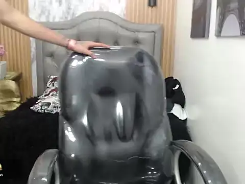 paul ponce online show from November 9, 2025, 12:47 pm