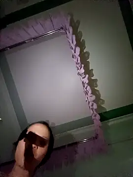 LylyCii69 online show from October 30, 2025, 1:34 pm