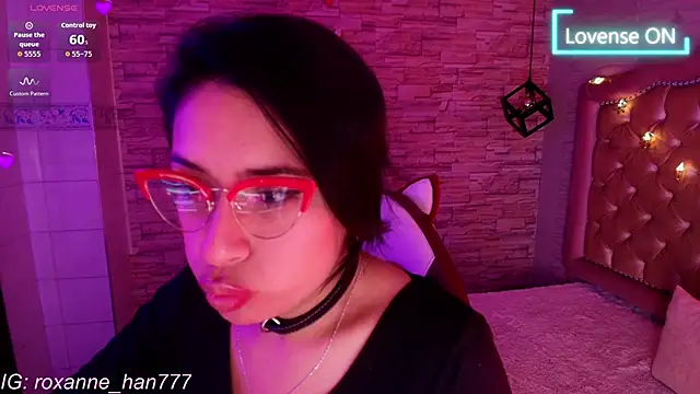 Snapshot of Roxanne_Han chatting on March 9, 2026, 12:20 pm Roxanne Han online show from March 9, 2026, 12:20 pm