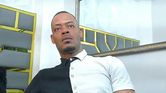 Neytanmalcon online show from November 12, 2025, 8:19 pm