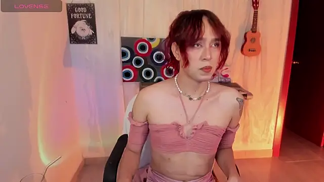AdelineEsposito online show from May 16, 2026, 8:33 am
