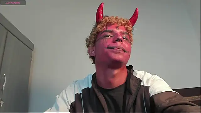 Daark Eros online show from October 29, 2025, 9:49 pm