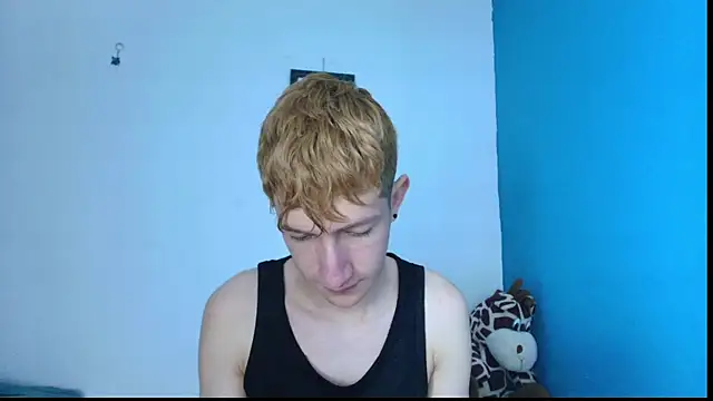 Snapshot of Erick_Taylor3 chatting on April 19, 2026, 6:32 pm Erick Taylor3 online show from April 19, 2026, 6:32 pm