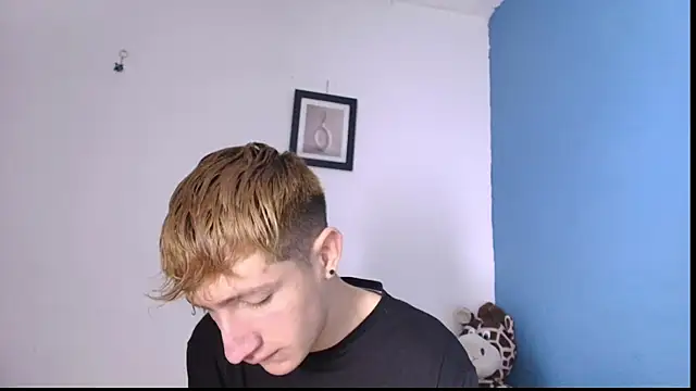 Snapshot of Erick_Taylor3 chatting on April 22, 2026, 6:53 pm Erick Taylor3 online show from April 22, 2026, 6:53 pm
