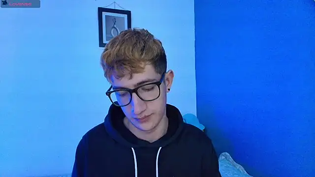 Snapshot of Erick_Taylor3 chatting on May 30, 2026, 8:28 pm Erick Taylor3 online show from May 30, 2026, 8:28 pm