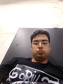 Daniel hot2005 online show from October 23, 2025, 9:24 pm