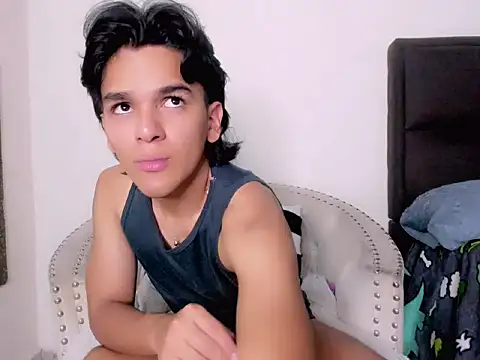 Snapshot of Salomon_Mendoza chatting on December 18, 2025, 12:49 am Salomon Mendoza online show from December 18, 2025, 12:49 am