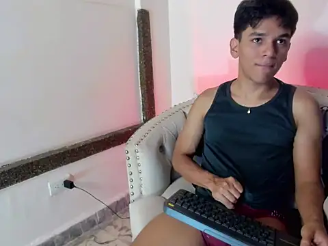 Snapshot of Salomon_Mendoza chatting on April 3, 2026, 8:51 pm Salomon Mendoza online show from April 3, 2026, 8:51 pm