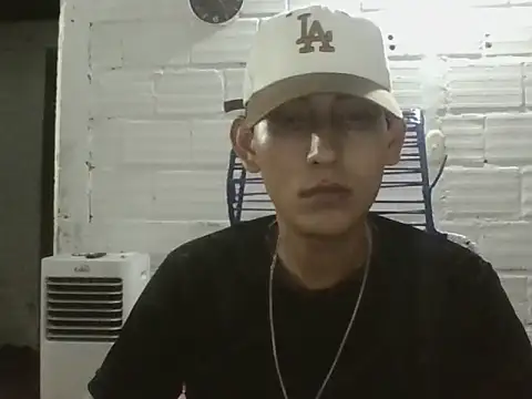 PAULS2197 online show from October 23, 2025, 4:01 am