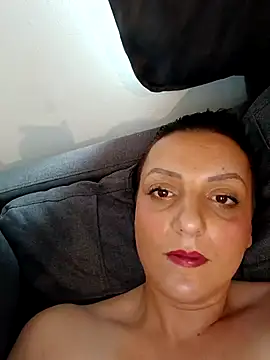 LyndaTruelove online show from October 25, 2025, 11:29 am