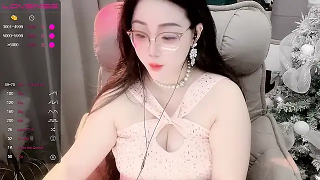 Monica-666888- online show from December 18, 2025, 4:35 pm