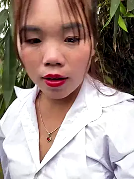 Snapshot of nachi-baby chatting on December 4, 2025, 8:23 am nachi-baby online show from December 4, 2025, 8:23 am