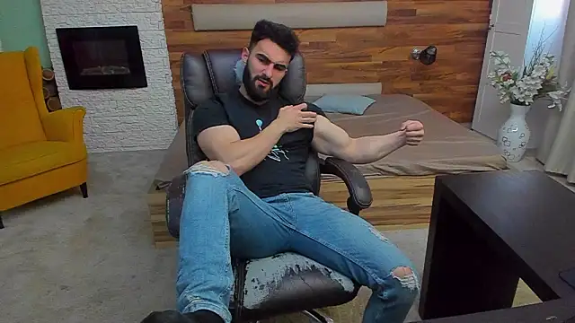 Snapshot of MicahLane chatting on March 6, 2026, 5:48 am MicahLane online show from March 6, 2026, 5:48 am