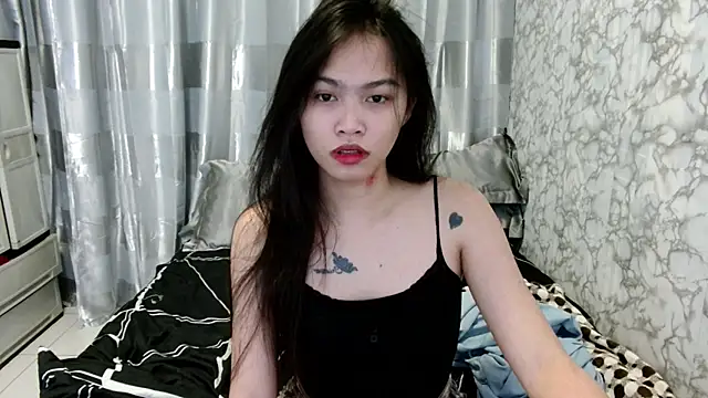 Snapshot of _Lachica_ chatting on July 2, 2026, 12:33 pm Lachica online show from July 2, 2026, 12:33 pm