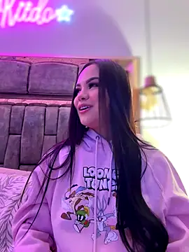 amber white15 online show from December 20, 2025, 4:19 am