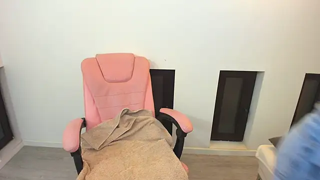 Arya Anna online show from December 15, 2025, 5:12 am