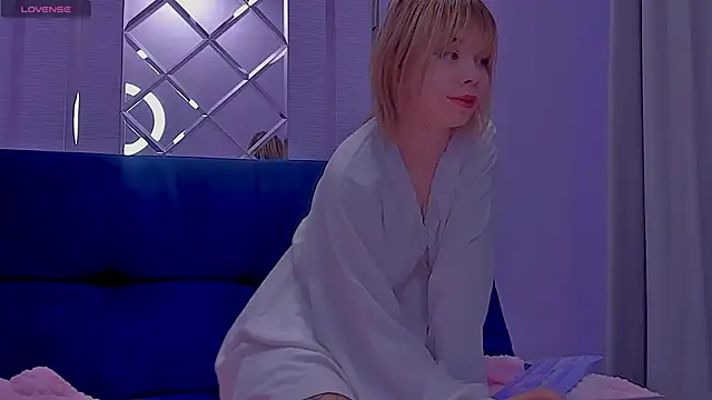 Milena brilliant online show from October 24, 2025, 10:11 am