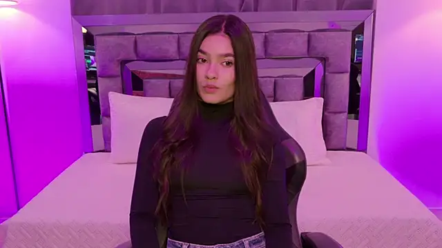 Bella Clark2 online show from November 5, 2025, 4:34 am