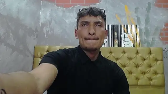 SavageLover  online show from December 20, 2025, 5:36 am