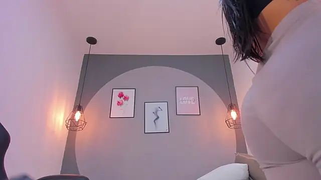 dannavelvet online show from November 30, 2025, 2:21 pm