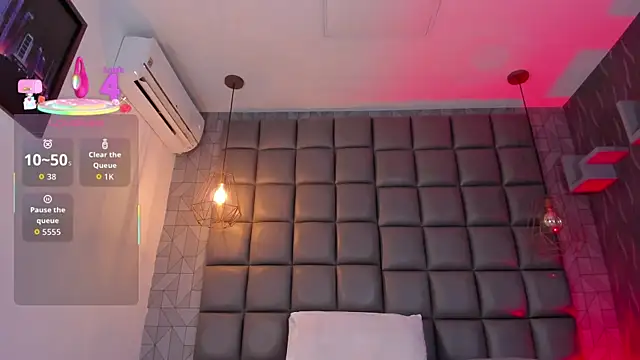 Snapshot of dannavelvet chatting on February 9, 2026, 12:42 pm dannavelvet online show from February 9, 2026, 12:42 pm