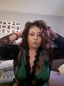 BubblesLovexox online show from October 25, 2025, 4:24 pm