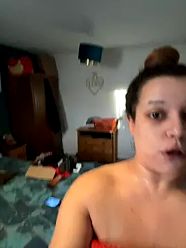 BubblesLovexox online show from November 30, 2025, 3:05 pm