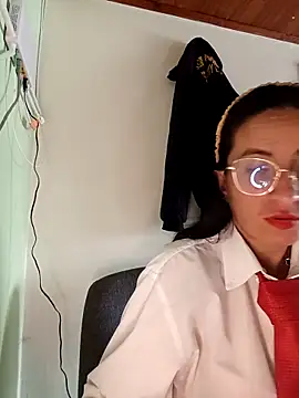 Valentina--1 online show from October 27, 2025, 3:38 pm