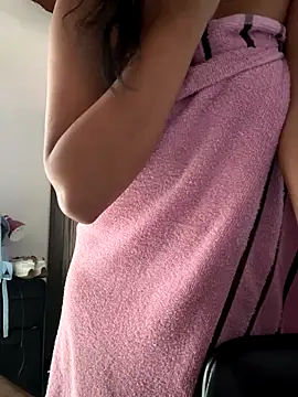 aurora smith7 online show from November 8, 2025, 1:22 pm