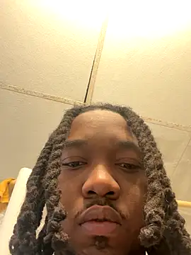 Snapshot of therealredx chatting on October 23, 2025, 9:13 pm therealredx online show from October 23, 2025, 9:13 pm