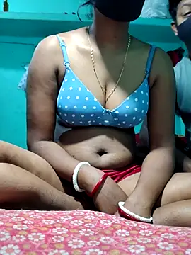 Snapshot of manosi98 chatting on February 1, 2026, 5:11 pm manosi98 online show from February 1, 2026, 5:11 pm