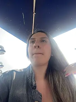 Snapshot of sarah_honey__ chatting on March 3, 2026, 2:23 pm sarah honey online show from March 3, 2026, 2:23 pm