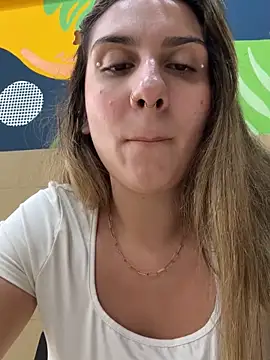 sarah honey   online show from April 27, 2026, 3:43 pm