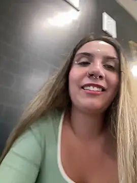 sarah honey   online show from May 20, 2026, 2:34 pm