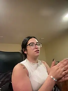 Kloe Novoa online show from February 25, 2026, 12:37 pm