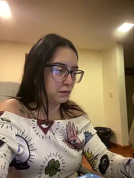 Snapshot of Kloe_Novoa chatting on March 13, 2026, 12:12 pm Kloe Novoa online show from March 13, 2026, 12:12 pm