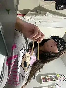 crazzyanne online show from December 18, 2025, 5:24 am